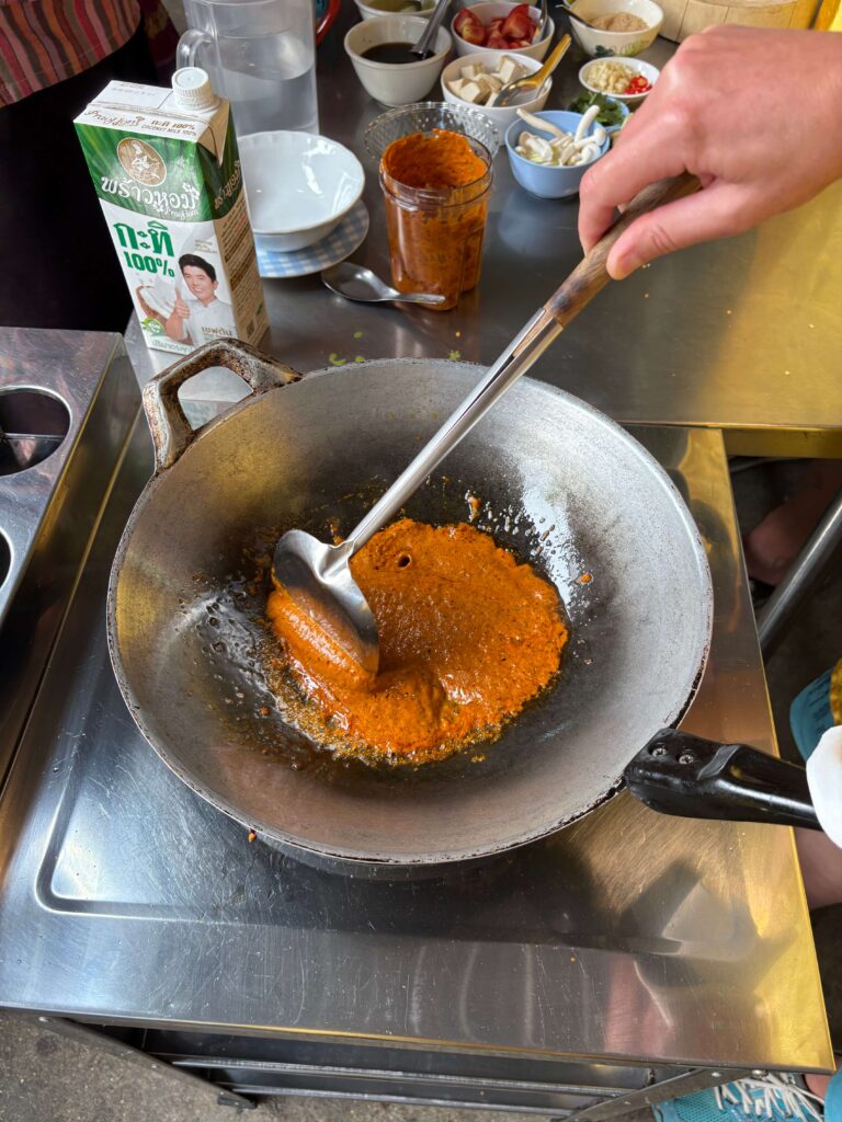 tom-yam sauce preparation