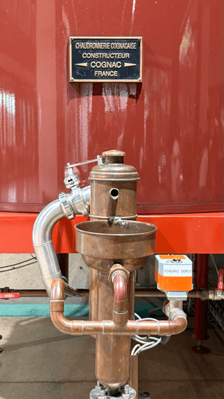 casa real singani chaudron made in france cognac